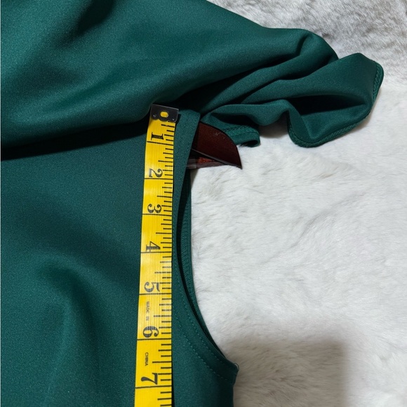 Club L London Green Cape Dress - Picture 13 of 16